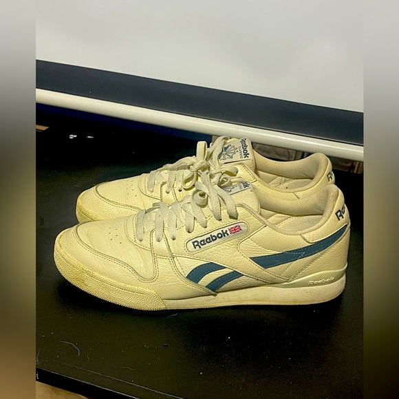 Foot wear !! - Picture 2 of 4